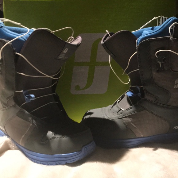 Forum Shoes - ✂️Forum ‘The Mist’ Smoke on the Water board boots